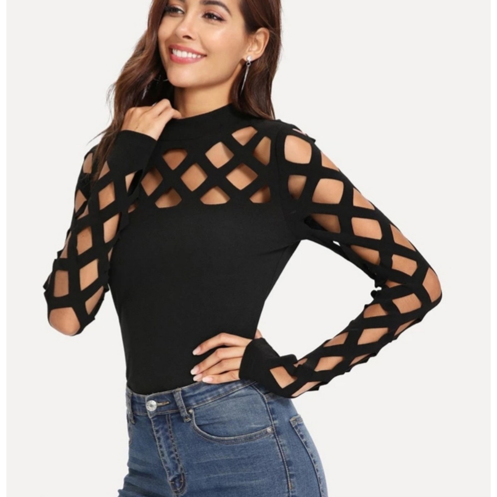 New with tags super cute black shirt